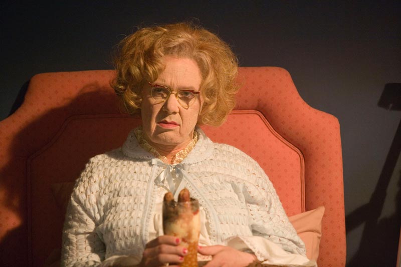 《疯城记第二季》剧照第34张图片