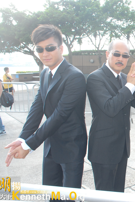 《谈情说案》海报第29张图片