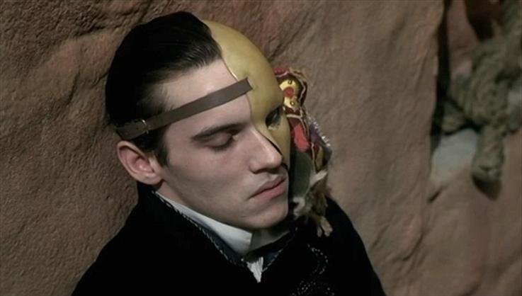 《歌门鬼城》剧照