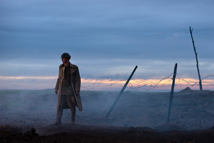 《队列之末》海报第36张图片