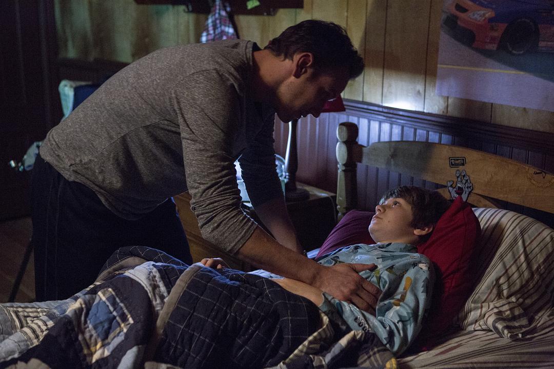 《潜伏2》海报第39张图片