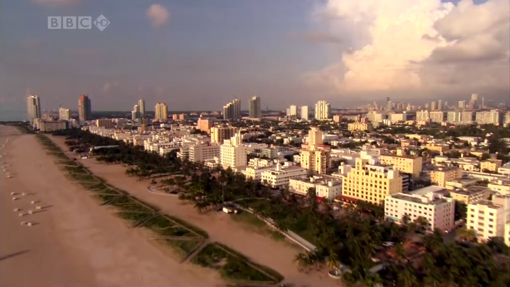 《百慕大三角》海报第21张图片