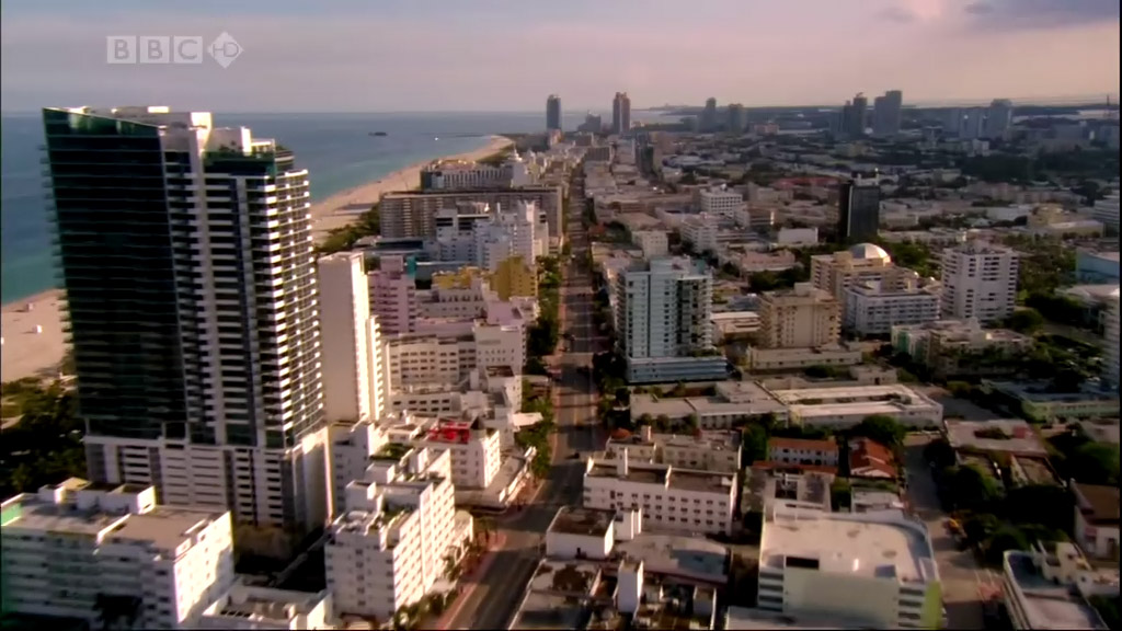 《百慕大三角》海报第20张图片