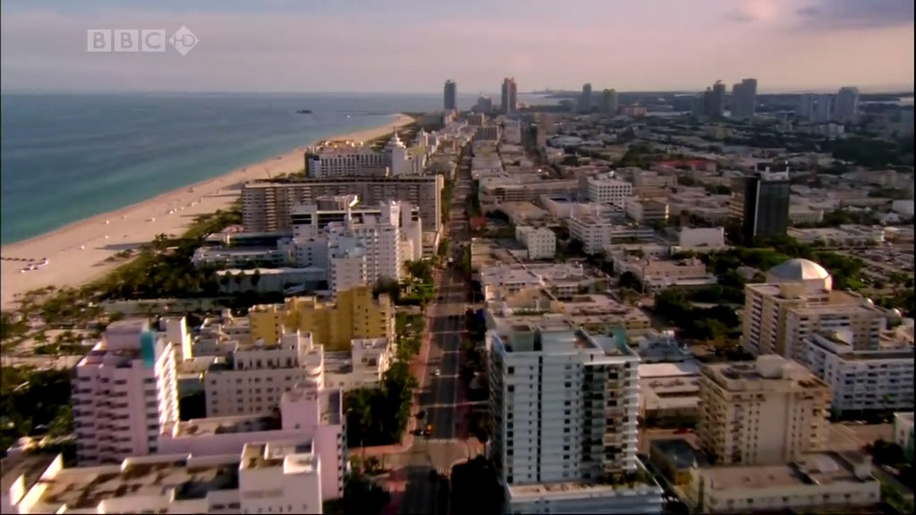 《百慕大三角》海报第19张图片