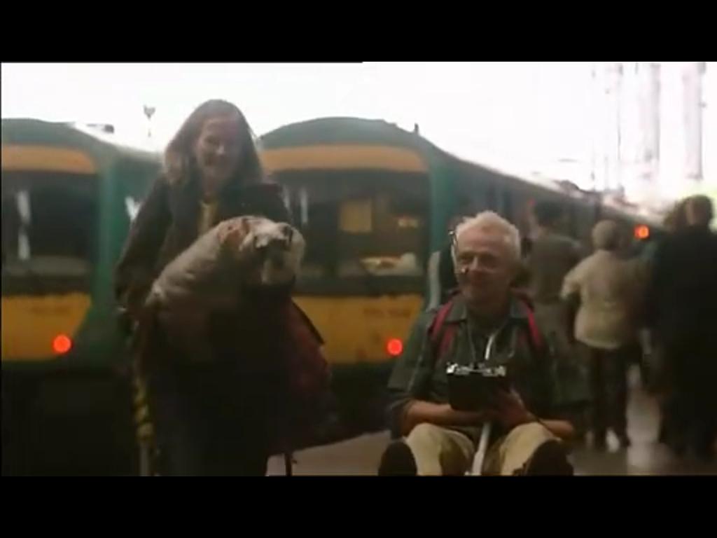 《屋事生非第二季》剧照第16张图片