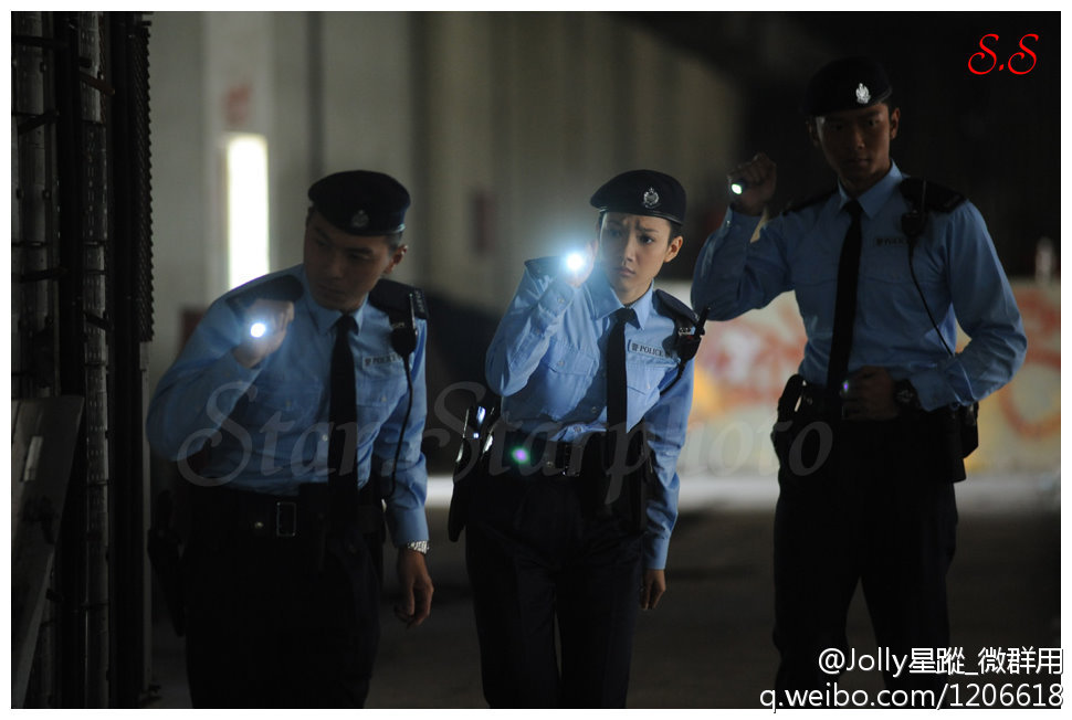 《女警爱作战》剧照第15张图片