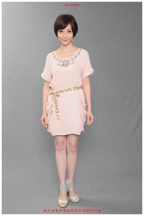 湯盈盈飾姜蓉蓉