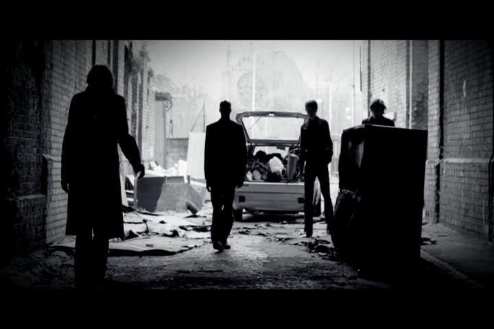 《没有无辜的旁观者》海报第8张图片 《没有无辜的旁观者》海报第8张图片