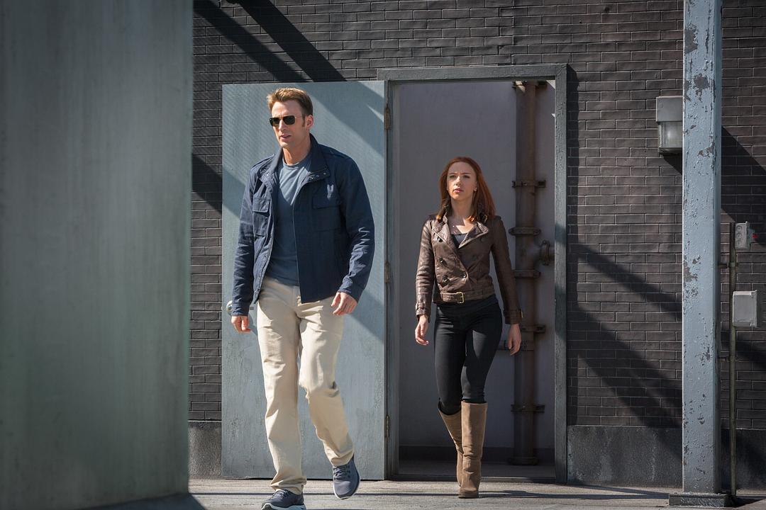 《美国队长2》海报第23张图片