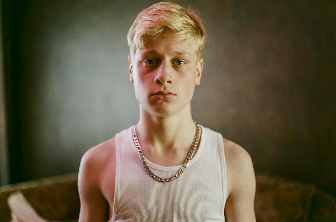 《妈咪》海报第12张图片