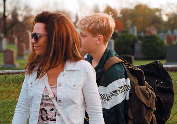 《妈咪》海报第11张图片