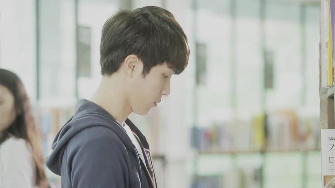 《爱在高中》剧照第50张图片