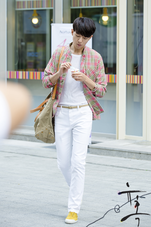 《诱惑》海报第48张图片