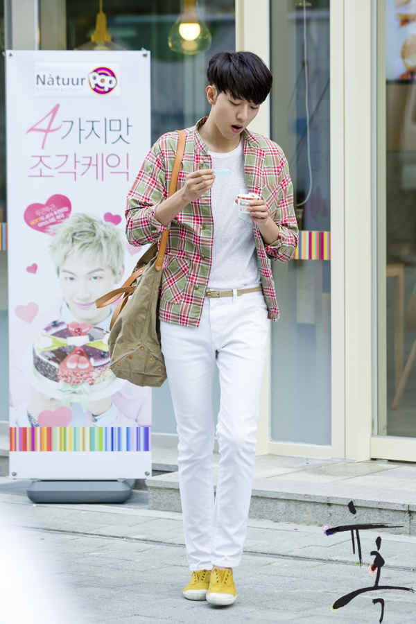 《诱惑》海报第44张图片