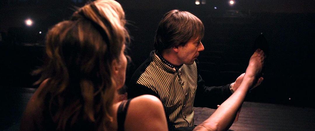 《穿裘皮的维纳斯》剧照第50张图片