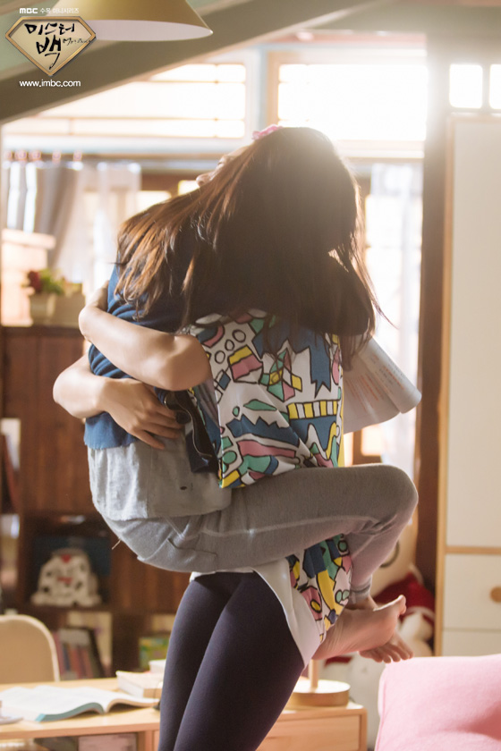 《Mr.Back》海报第40张图片