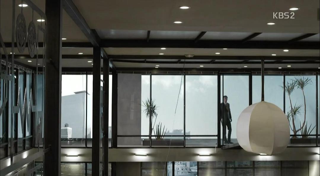 《钢铁人》剧照第54张图片