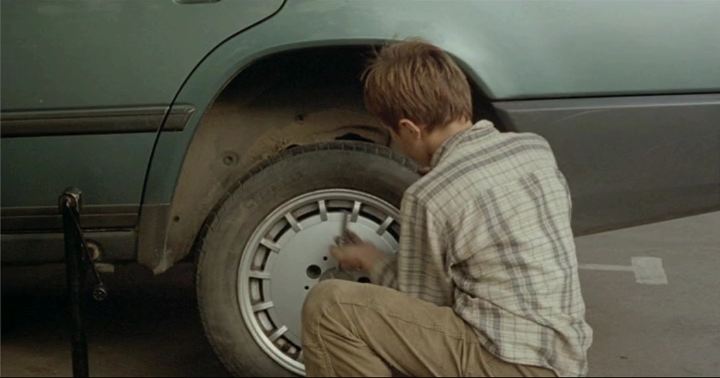 《岸的另一边》剧照第14张图片