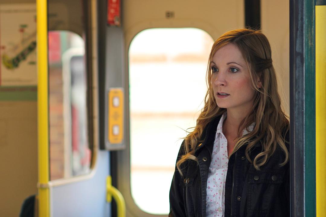 《寂静人生》海报