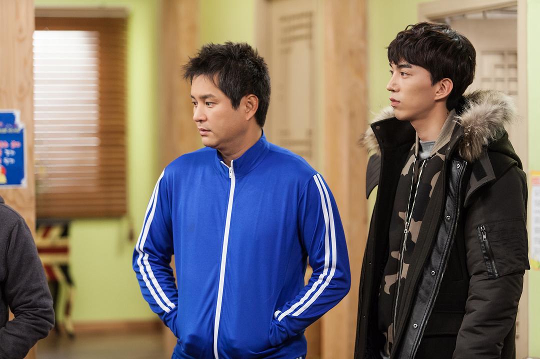 《传说的魔女》剧照第48张图片