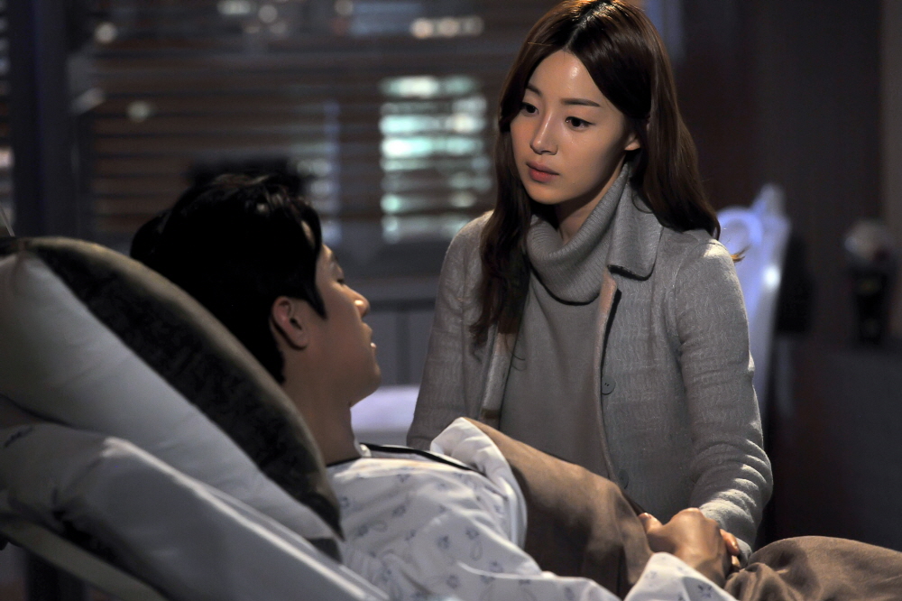 《传说的魔女》剧照第34张图片