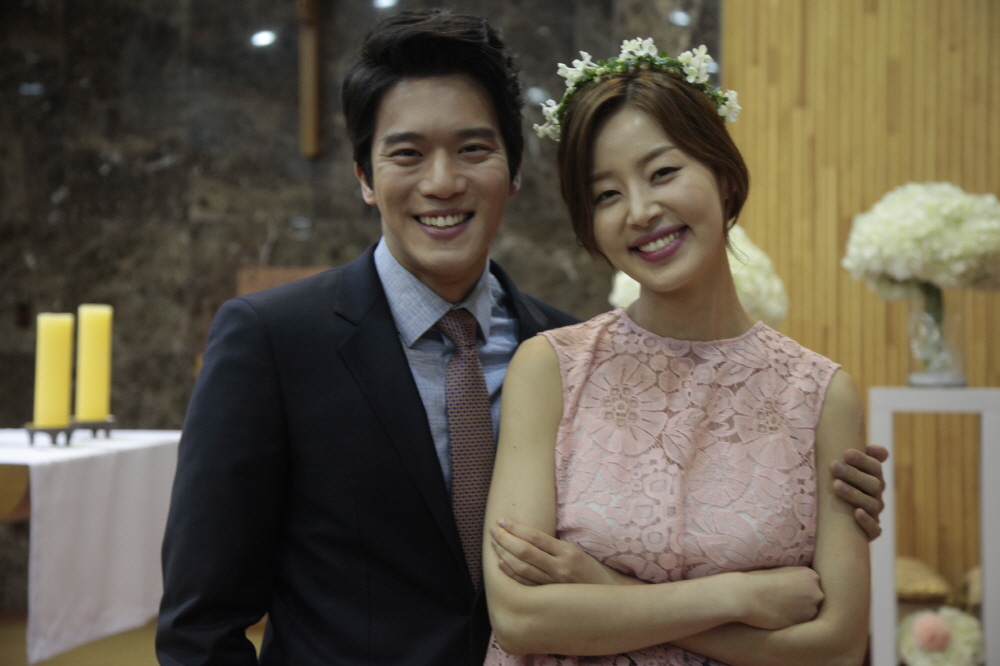 《传说的魔女》剧照