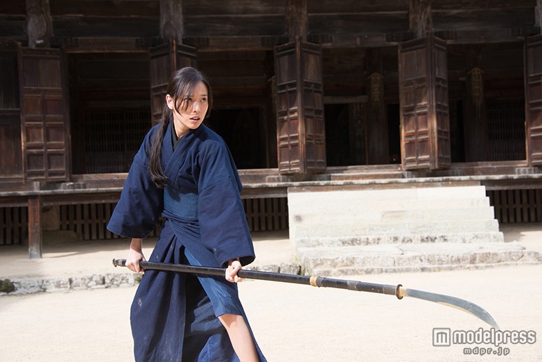 《投靠女与出走男》海报