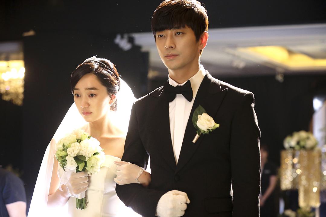 《假面》剧照第31张图片