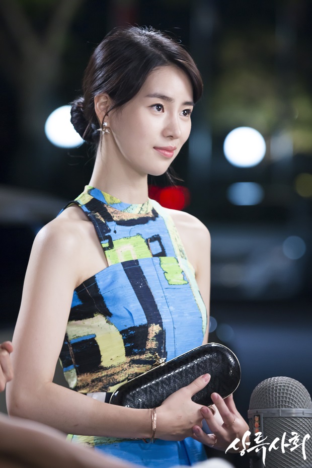 《上流社会》海报第50张图片