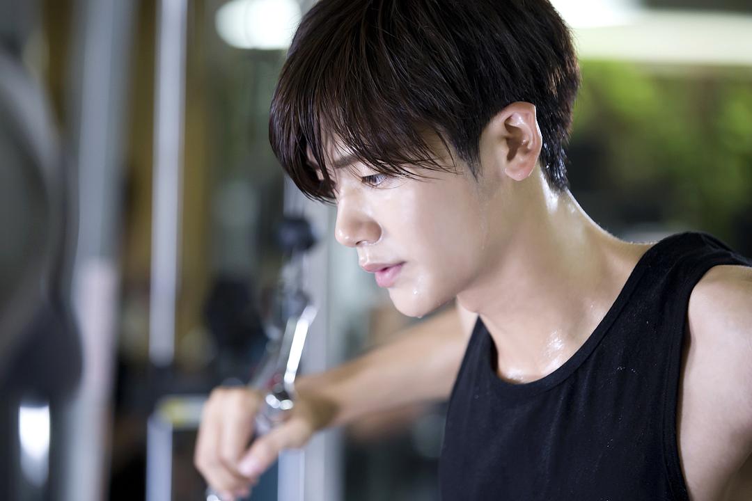 《上流社会》海报第48张图片