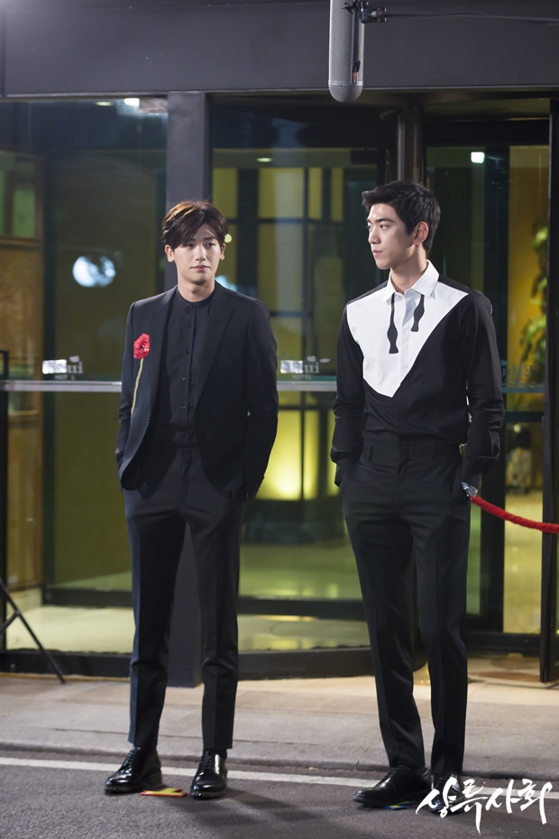 《上流社会》海报第38张图片