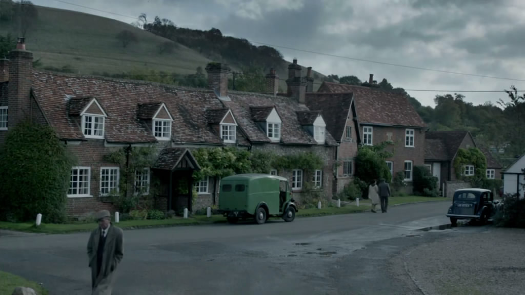 《汤米夫妇探案集》剧照第22张图片