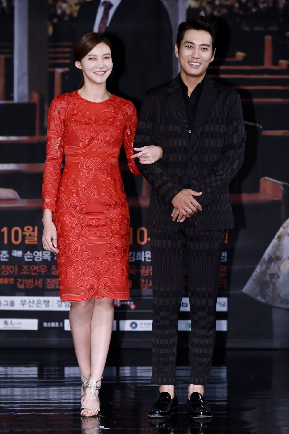 《华丽的诱惑》剧照第27张图片