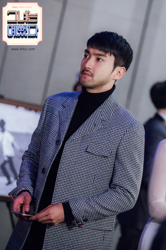 《她很漂亮》剧照第50张图片