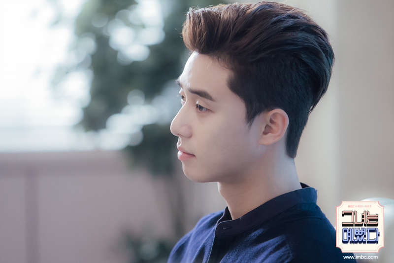 《她很漂亮》剧照第38张图片