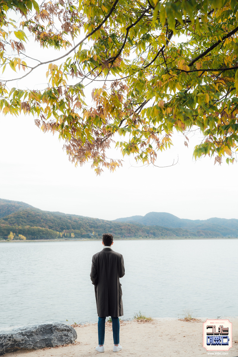 《她很漂亮》剧照