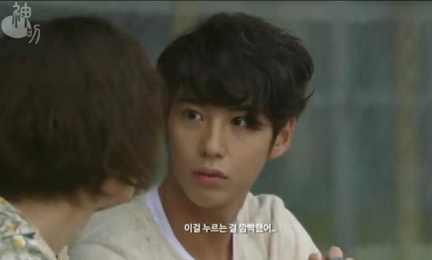 《秘密讯息》剧照第44张图片