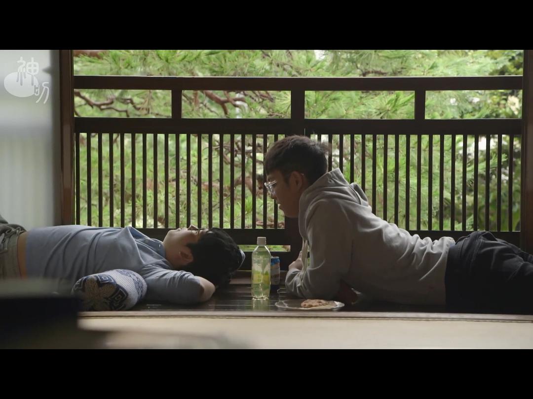 韩国人装扮（以及饮料...