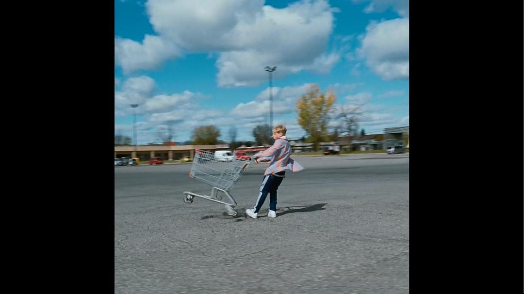 《妈咪》海报第33张图片