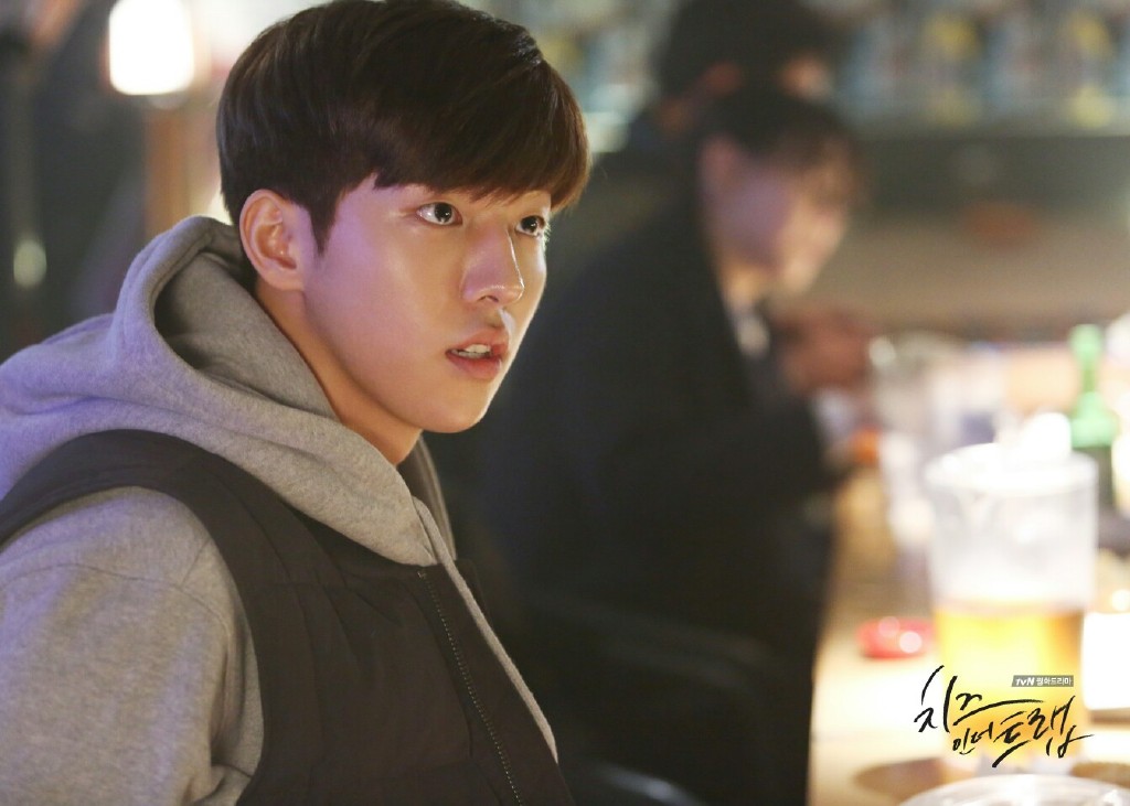 《奶酪陷阱》剧照第16张图片