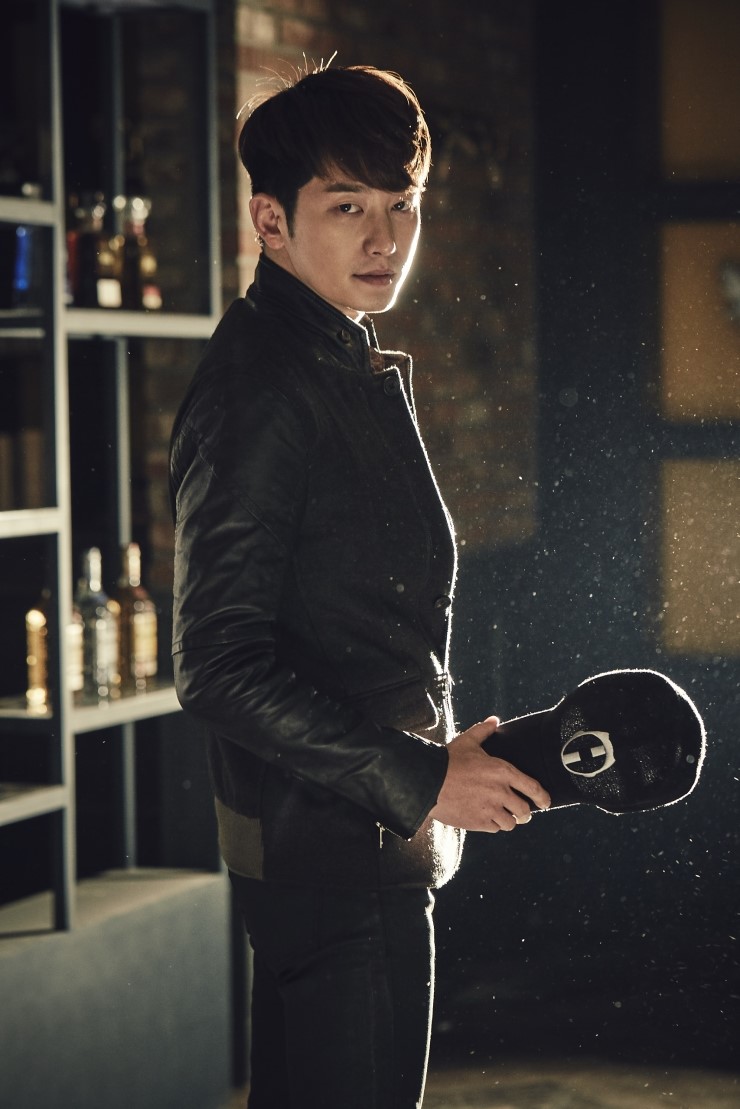 《邻家英雄》剧照第37张图片