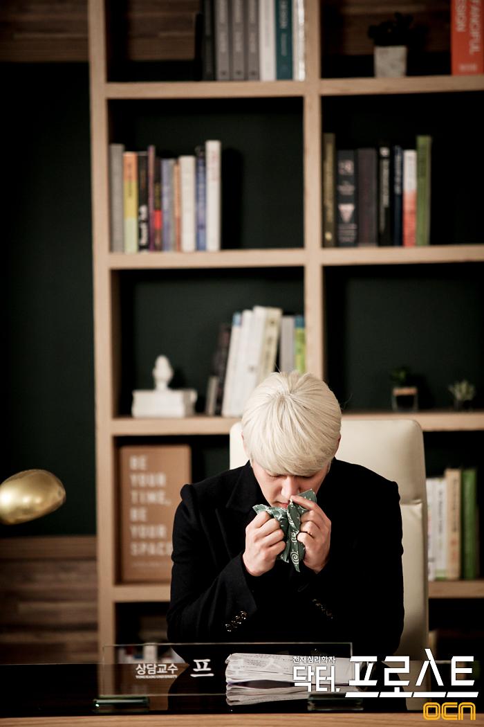 《弗罗斯特医生》海报第42张图片