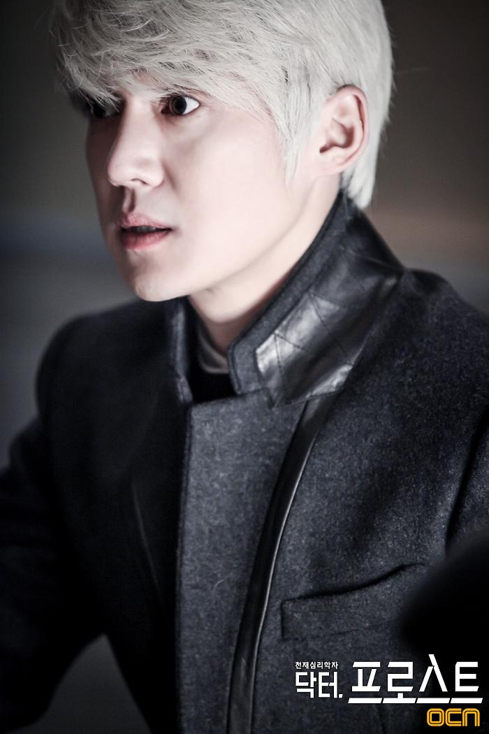 《弗罗斯特医生》海报第35张图片