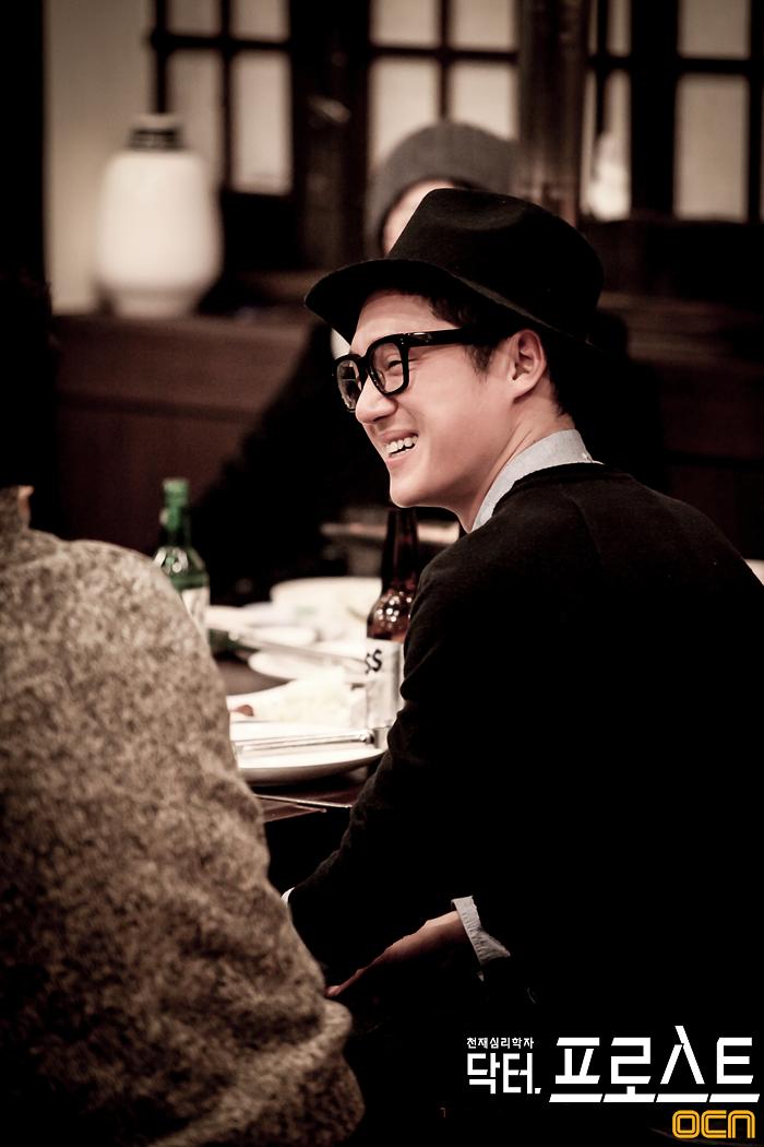 《弗罗斯特医生》海报第15张图片