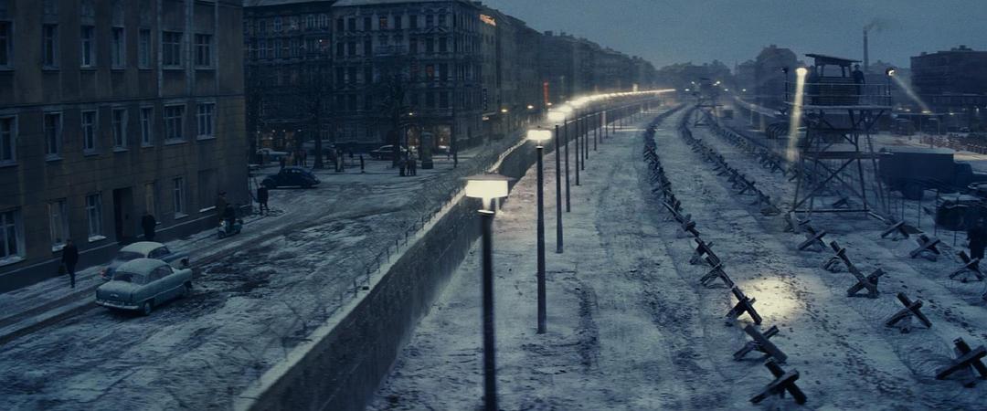 《间谍之桥》海报第31张图片