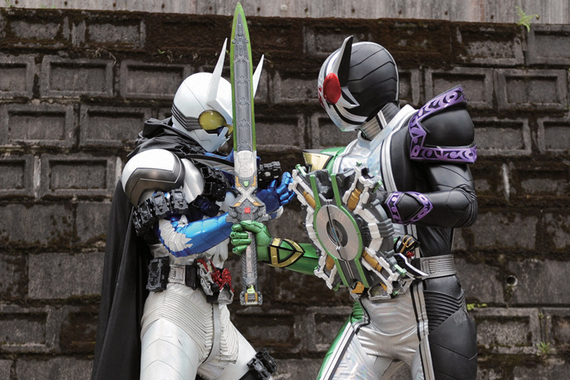 《假面骑士W(Double)FOREVERAtoZ\/命运的盖亚记忆存储条》海报第2张图片