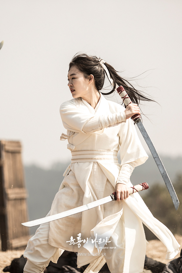 《六龙飞天》剧照