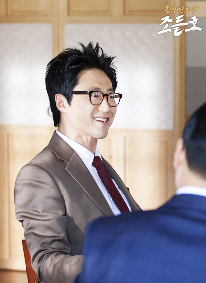 《邻家律师赵德浩》剧照第15张图片