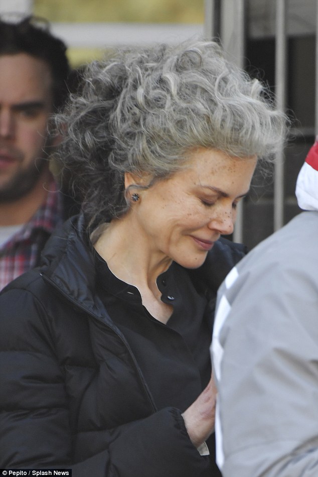 《谜湖之巅第二季》海报第35张图片