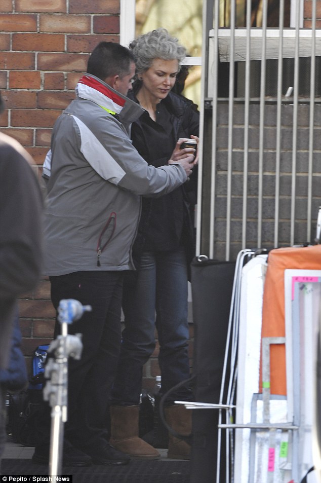 《谜湖之巅第二季》海报第32张图片